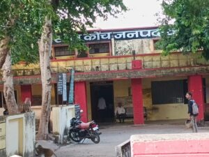 न्याय की गुहार लेकर तहसील पहुंची महिला की हालत बिगड़ने की घटना से जुड़ी सांकेतिक तस्वीर, प्रशासनिक संवेदनशीलता का प्रतीक