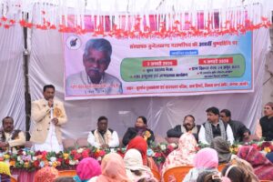 जालौन में आयोजित वृहद स्वास्थ्य मेले की तस्वीर