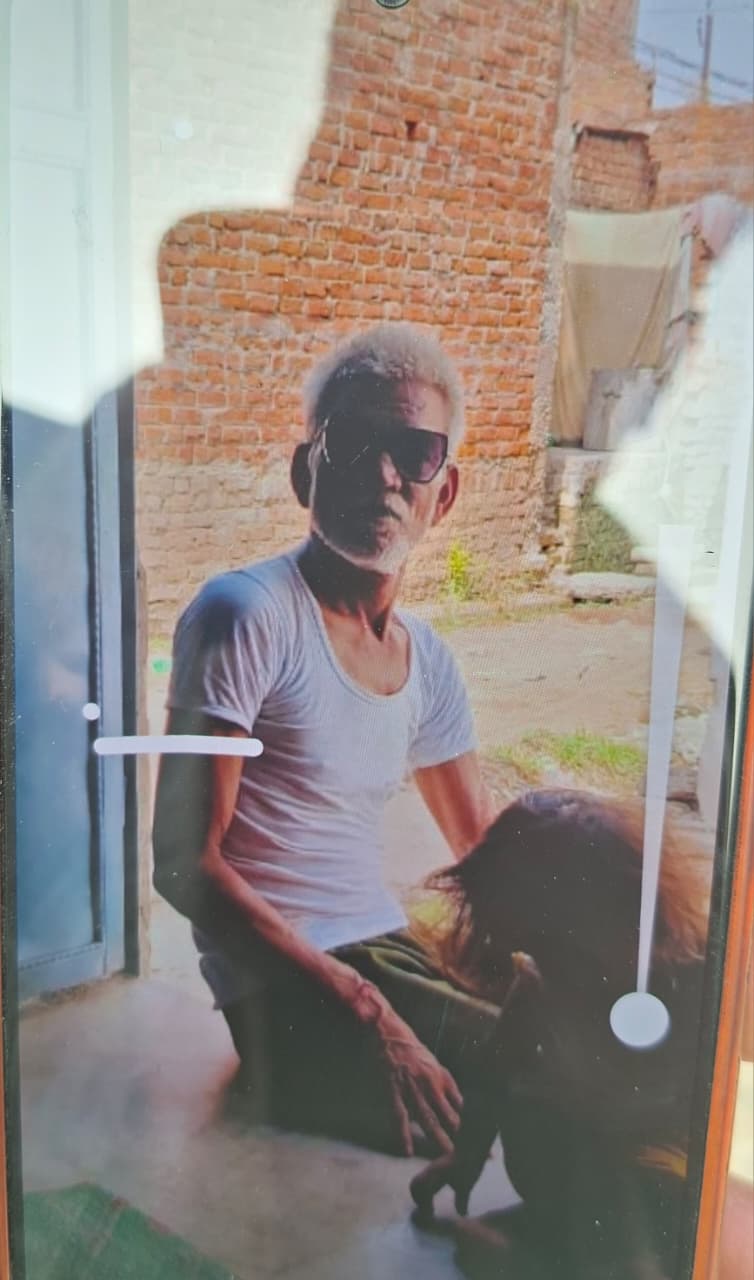 जहरखुरानी मामले के सजायाफ्ता कैदी मेवालाल चौधरी की फाइल फोटो, जिनकी उरई जेल में तबीयत बिगड़ने से मौत हुई