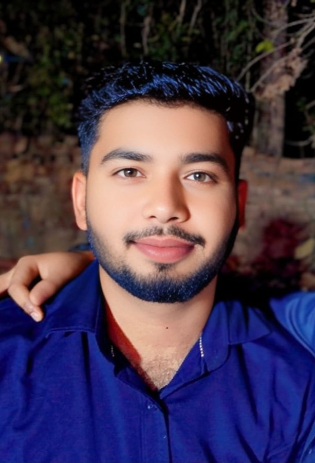 ग्राम रेवा में डीएम का औचक निरीक्षण: विकास कार्यों में लापरवाही पर भड़के जिलाधिकारी, ग्राम प्रधान को पद से हटाने और नोटिस के निर्देश news image