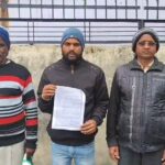 जालौन के कोंच कोतवाली में शिकायत दर्ज कराने पहुंचा घायल युवक और पुलिस कार्रवाई का सांकेतिक चित्र