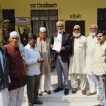 रमजान को लेकर तंजीम गुलामाने मुस्तफ़ा मुस्तैद; एसडीएम को सौंपा 3 सूत्रीय मांग पत्र तंजीम गुलामाने मुस्तफ़ा सोसायटी के पदाधिकारी कोंच तहसील में एसडीएम ज्योति सिंह को मुख्यमंत्री के नाम ज्ञापन सौंपते हुए