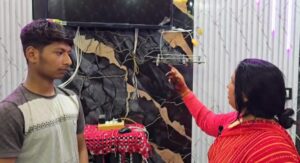 चोरी के बाद DVR दिखाई महिला