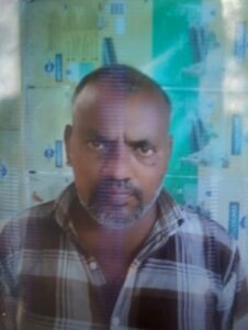 рдЬрд╛рд▓реМрди рдореЗрдВ рд╣реГрджрдп рд╡рд┐рджрд╛рд░рдХ рдШрдЯрдирд╛: 12 рд╕рд╛рд▓ рдкреБрд░рд╛рдиреА рдмреАрдорд╛рд░реА рд╕реЗ рдЯреВрдЯреА рд╣рд┐рдореНрдордд, 45 рд╡рд░реНрд╖реАрдп рдХрд┐рд╕рд╛рди рдиреЗ рджреА рдЬрд╛рди news image рдЬрд╛рд▓реМрди рдХреЗ рд╕рд┐рд░рд╕рд╛рдХрд▓рд╛рд░ рдерд╛рдирд╛ рдХреНрд╖реЗрддреНрд░ рдореЗрдВ рдЧрдордЧреАрди рдкрд░рд┐рдЬрди рдФрд░ рдЕрд╕реНрдкрддрд╛рд▓ рдХреЗ рдмрд╛рд╣рд░ рдЦрдбрд╝реА рдкреБрд▓рд┐рд╕ рдмрд▓, рдкреГрд╖реНрдарднреВрдорд┐ рдореЗрдВ рдореГрддрдХ рдХрд┐рд╕рд╛рди рдЕрд░рд╡рд┐рдВрдж рд╕рд┐рдВрд╣ рдХреА рдлрд╛рдЗрд▓ рдлреЛрдЯреЛ