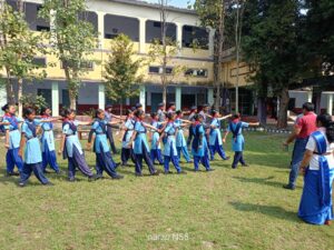 рдордереБрд░рд╛ рдкреНрд░рд╕рд╛рдж рдорд╣рд╛рд╡рд┐рджреНрдпрд╛рд▓рдп рдореЗрдВ рд░реЛрд╡рд░ рд░реЗрдВрдЬрд░реЛрдВ рдиреЗ рд╕реАрдЦреЗ рдЬреАрд╡рди рд░рдХреНрд╖рдХ рдЧреБрд░: рд╡рд┐рд╖рдо рдкрд░рд┐рд╕реНрдерд┐рддрд┐рдпреЛрдВ рдореЗрдВ рдЖрддреНрдордирд┐рд░реНрднрд░рддрд╛ рдХрд╛ рдорд┐рд▓рд╛ рдордВрддреНрд░ news image рдордереБрд░рд╛ рдкреНрд░рд╕рд╛рдж рдорд╣рд╛рд╡рд┐рджреНрдпрд╛рд▓рдп рдХреЛрдВрдЪ рдореЗрдВ рд░реЛрд╡рд░ рд░реЗрдВрдЬрд░ рдкреНрд░рд╢рд┐рдХреНрд╖рдг рд╢рд┐рд╡рд┐рд░ рдХреЗ рджреМрд░рд╛рди рдзреНрд╡рдЬрд╛рд░реЛрд╣рдг рдХрд░рддреЗ рдкреНрд░рд╛рдЪрд╛рд░реНрдп рдФрд░ рдЧрд╛рдВрдареЗрдВ рд▓рдЧрд╛рдиреЗ рдХрд╛ рдЕрднреНрдпрд╛рд╕ рдХрд░рддреЗ рдЫрд╛рддреНрд░-рдЫрд╛рддреНрд░рд╛рдПрдВ