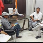 संचारी रोगों के विरुद्ध 'कोंच' में महाभियान का शंखनाद; एसडीएम ज्योति सिंह ने विभागवार सौंपी जिम्मेदारी कोंच तहसील कार्यालय में एसडीएम ज्योति सिंह की अध्यक्षता में संचारी रोग नियंत्रण अभियान को लेकर स्वास्थ्य और नगर पालिका विभाग के अधिकारियों की महत्वपूर्ण समीक्षा बैठक