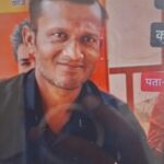 उरई की ऑफिसर कॉलोनी के नाले में मिला जिला अस्पताल के वार्ड बॉय राघवेंद्र शर्मा का शव, मौके पर जांच करती पुलिस और उमड़ी भीड़
