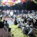 आध्यात्मिक उल्लास के साथ संपन्न हुआ बागी शरीफ का 185वां सालाना उर्स, कव्वाली और कुल शरीफ में उमड़ा जायरीन का सैलाब जालौन के कदौरा स्थित बागी शरीफ दरगाह पर 185वें सालाना उर्स के दौरान चादर पोशी करते जायरीन और सज्जादा नशीन।