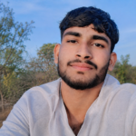 जालौन-कुठौंद हाईवे पर भीषण सड़क हादसा: दो बाइकों की आमने-सामने जोरदार भिड़ंत, 20 वर्षीय युवक की मौत, दो गंभीर रूप से घायल जालौन-कुठौंद हाईवे पर सड़क हादसे के बाद क्षतिग्रस्त बाइक और घटनास्थल पर जांच करती उत्तर प्रदेश पुलिस की टीम