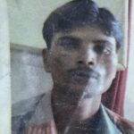 जालौन के उरई कोतवाली क्षेत्र के कैथेरी गांव में हादसे के बाद विलाप करते परिजन और पुलिसिया कार्रवाई के बीच जुटे ग्रामीण।