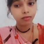 ससुरालियों पर लगा सल्फास खिलाकर हत्या करने का आरोप; मां की मौत के बाद एक साल का मासूम हुआ अनाथ राजकीय मेडिकल कॉलेज उरई के बाहर रोते-बिलखते मृतका के परिजन और मुस्तैद खड़ी जालौन पुलिस।