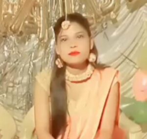 जालौन के रामपुरा थाना क्षेत्र के सिलउवा बुजुर्ग गाँव का एक दृश्य, जहाँ पुलिस बल तैनात है और पीड़ित परिवार न्याय की गुहार लगा रहा है।