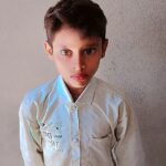 जालौन में दर्दनाक हादसा: भाई की डांट से नाराज होकर दौड़ रहे 13 वर्षीय मासूम की खुले कुएं में गिरने से मौत, परिजनों ने बिना पुलिस को सूचना दिए किया अंतिम संस्कार जालौन के कदौरा क्षेत्र में स्थित एक पुराना और खुला हुआ कुआँ, जहाँ ग्रामीणों की भीड़ और शोक संतप्त परिजन एकत्रित हैं।