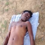 जालौन में दर्दनाक हादसा: अज्ञात कारणों के चलते 45 वर्षीय व्यक्ति ने फांसी लगाकर दी जान, परिवार में मचा कोहराम उत्तर प्रदेश के जालौन जिले के कदौरा थाना क्षेत्र स्थित हेमनपुरा डेरा गांव में युवक द्वारा फांसी लगाकर आत्महत्या करने के मामले की जांच करती हुई पुलिस और फोरेंसिक टीम, मौके पर जुटे स्थानीय ग्रामीण।