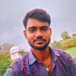 जालौन में दर्दनाक हादसा: रेलवे ट्रैक पार करते समय ट्रेन की चपेट में आया युवक, परिवार में पसरा मातम जालौन में दर्दनाक हादसा: रेलवे ट्रैक पार करते समय ट्रेन की चपेट में आया युवक, परिवार में पसरा मातमजालौन के आटा थाना क्षेत्र में रेलवे ट्रैक के पास घटनास्थल का दृश्य, जहां पुलिस टीम जांच और साक्ष्य जुटाते हुए दिखाई दे रही है।