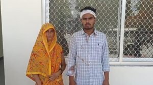 उरई के झांसी चुंगी क्षेत्र में स्कूल से लौट रहे छात्र पर कथित हमले के बाद मौके का दृश्य, सीसीटीवी कैमरे में कैद घटना, घायल छात्र और शिकायत लेकर एसपी कार्यालय पहुंची पीड़ित की मां।