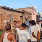 जालौन कोतवाली क्षेत्र के मोहल्ला तोपखाना में शिवानी गार्डन के पीछे स्थित सूना मकान, जहां चोरों ने एक साल के भीतर दूसरी बार चोरी की घटना को अंजाम दिया।