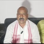 जालौन पहुंचे गोसेवा आयोग के सदस्य रमाकांत उपाध्याय, गौशालाओं का किया निरीक्षण उत्तर प्रदेश गोसेवा आयोग के सदस्य रमाकांत उपाध्याय जालौन दौरे के दौरान गौशाला का निरीक्षण करते हुए और अधिकारियों को आवश्यक दिशा-निर्देश देते हुए।