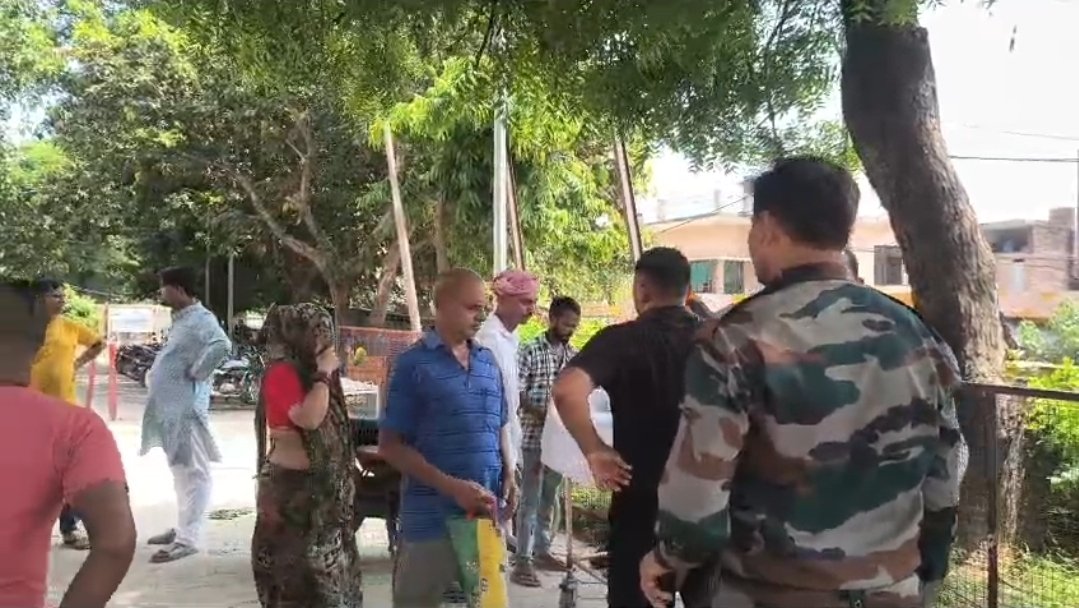 खेत पर चारा लेने गई महिला को जहरीले सांप ने डसा, इलाज के दौरान मौत
