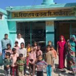 प्राथमिक विद्यालय खराला में शुरू हुई आंगनवाड़ी कक्षा, नौनिहालों ने बनाई रंग-बिरंगी ड्राइंग प्राथमिक विद्यालय खराला परिसर में प्रधानाचार्य, आंगनवाड़ी कार्यकर्ता और विद्यालय के छात्र-छात्राएं।