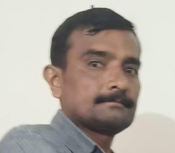 जालौन में फसल नुकसान से परेशान 50 वर्षीय किसान ने ट्रेन के आगे कूदकर दी जान