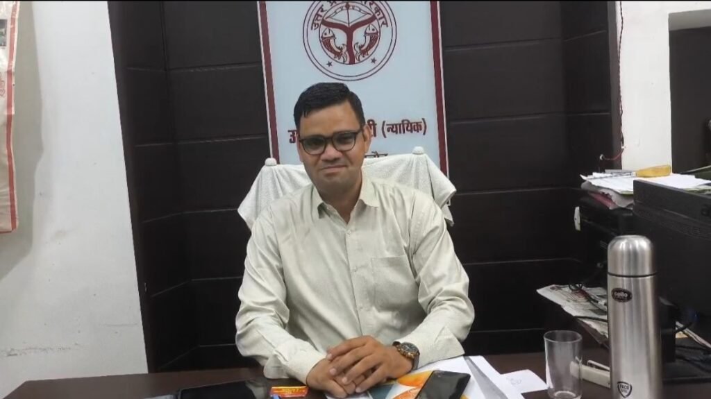 जिला जालौन के उरई के ज्वाइंट मजिस्ट्रेट रिंकू सिंह राही