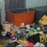सूने मकान का ताला तोड़कर 15 लाख की चोरी, जेवर और नकदी लेकर फरार हुए चोर इंद्रा नगर में चोरी के बाद टूटी अलमारी और बिखरा सामान