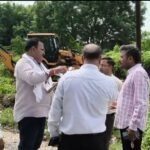 कालपी में सरकारी जमीन पर चला बुलडोजर, तहसील परिसर के पास हटाया अवैध कब्जा गाटा संख्या 8 पर अवैध निर्माण हटाती राजस्व विभाग की टीम