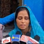 पति के लापता होने की जानकारी देती पत्नी रचना