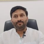 वन डिस्ट्रिक्ट, वन माफिया’ पोस्टर जालौन में लगे, सपा ने बताया राजनीतिक प्रचार पोस्टर अभियान पर प्रतिक्रिया देते सपा जिलाध्यक्ष दीपराज गुर्जर