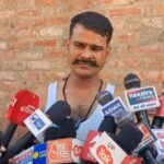 हादसे की आपबीती सुनाते उरई निवासी हासिर खान
