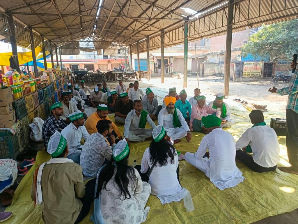 बरेली के फरीदपुर में भारतीय किसान यूनियन महात्मा टिकैत द्वारा किसानों की समस्याओं को लेकर एसडीएम को ज्ञापन सौंपने से संबंधित समाचार