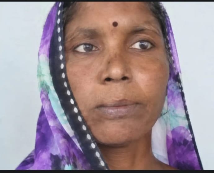 फतेहपुर सीकरी में विधवा महिला का शव मिलने से मचा हड़कंप