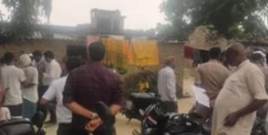आजमगढ़ में 1.20 लाख केसीसी कर्ज पर किसान की 0.5540 हेक्टेयर जमीन कुर्क