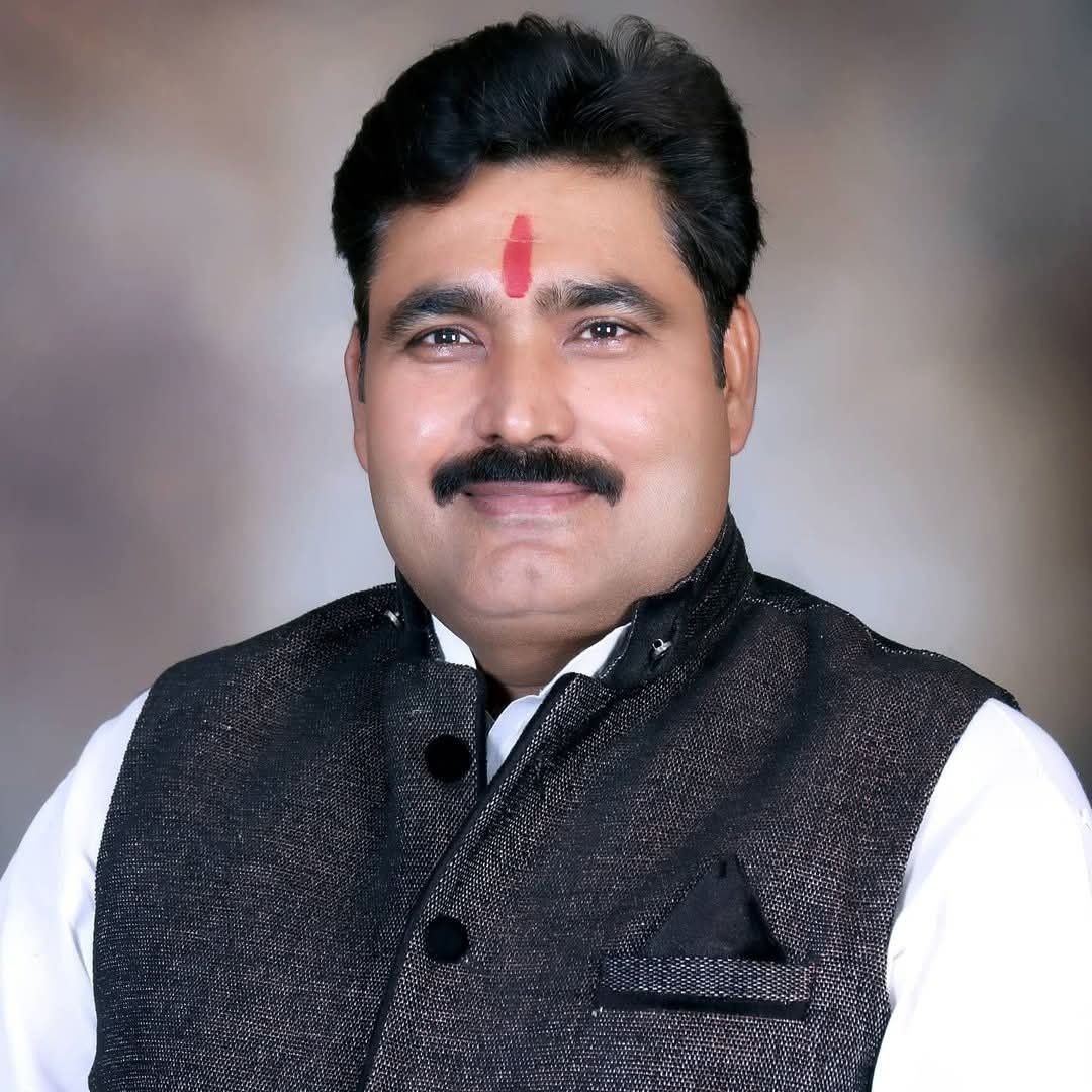आगरा: एमएलसी चुनाव के लिए सपा ने राजेश कुमार शर्मा को बनाया फतेहाबाद का प्रभारी