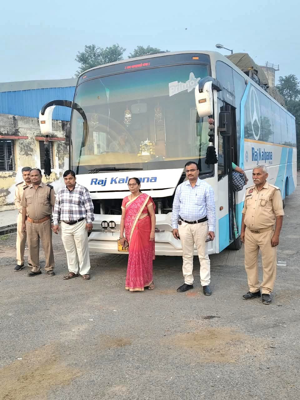 जालौन में प्राइवेट स्लीपर बसों पर परिवहन विभाग की कार्रवाई, 4 बसें पकड़ीं