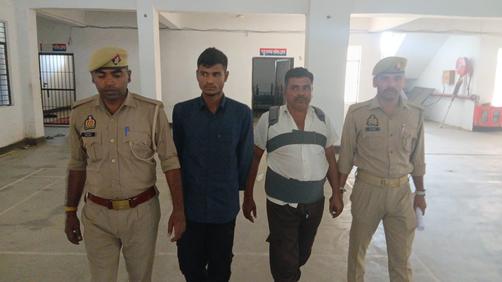 बरेली के भुता थाना पुलिस द्वारा दो वारंटी आरोपियों की गिरफ्तारी